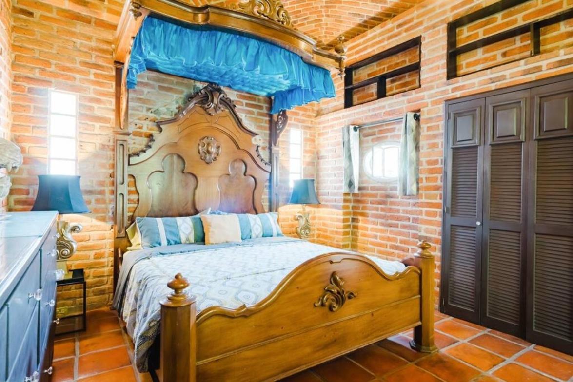 Enjoy Ac In The Queen'S Suite At Inn Ajijic Exterior photo