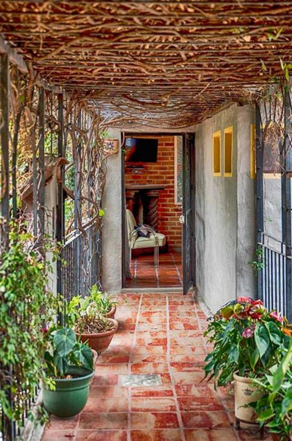 Enjoy Ac In The Queen'S Suite At Inn Ajijic Exterior photo
